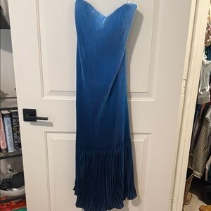 Abercrombie & Fitch Strapless Pleated Gown in Blue